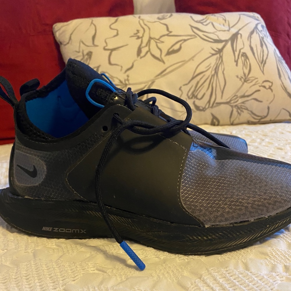 Size 6 Nike